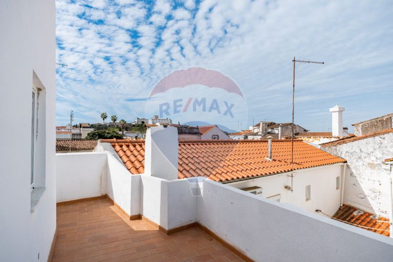 Moradia T3 Estremoz Rua Das Flores 10