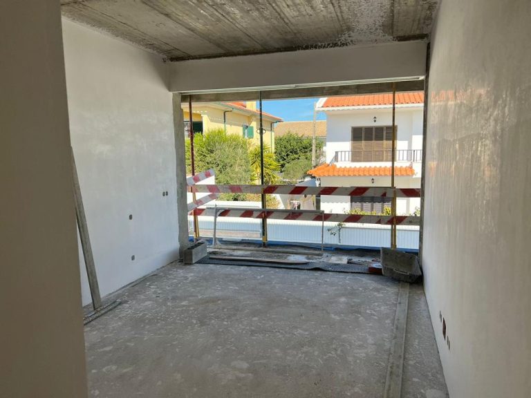 Moradia T4 Martinha 06